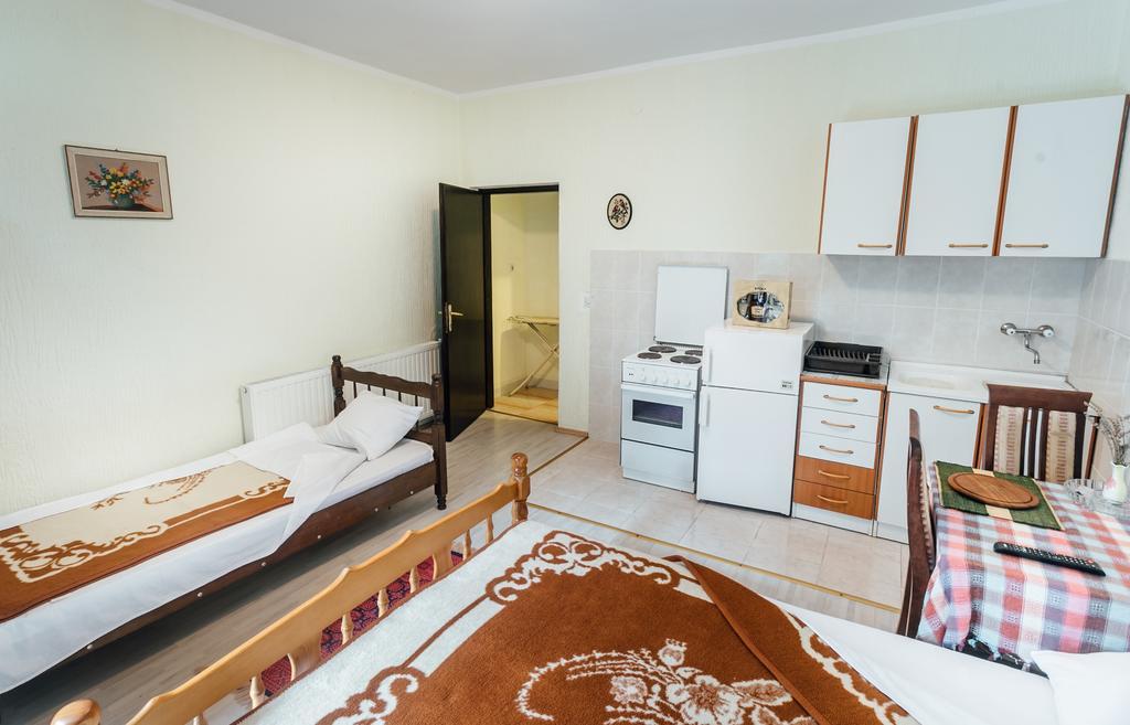 Guest House Bajceta Herceg Novi Eksteriør billede