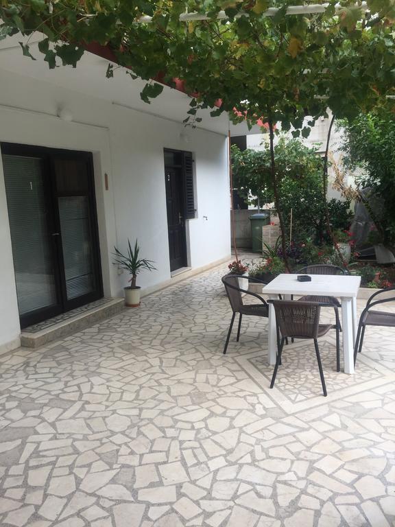 Guest House Bajceta Herceg Novi Eksteriør billede